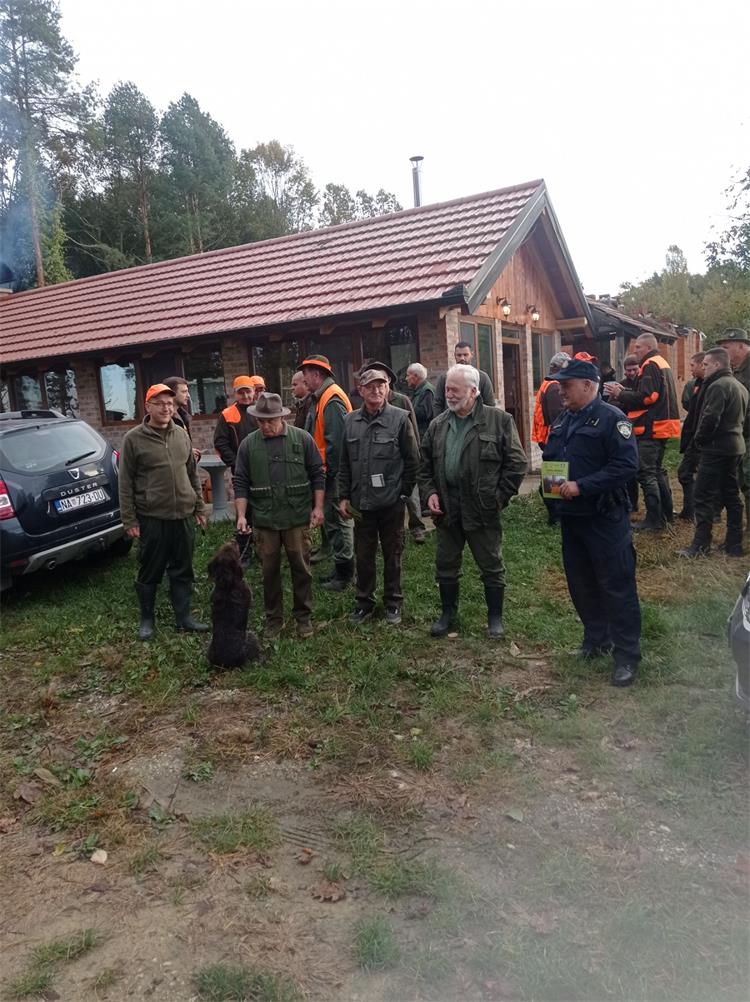 Slika /2023/PREVENCIJA/Siguran lov Našice/IMG-c8c4f2a1810851921d2b1fb26a2d7071-V.jpg